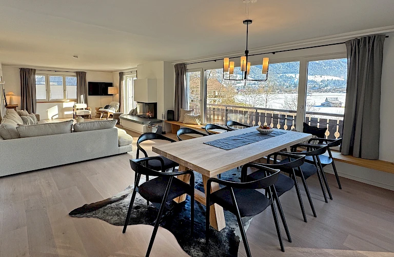 Essbereich mit Ausblick auf Oberstdorf und die Alpen